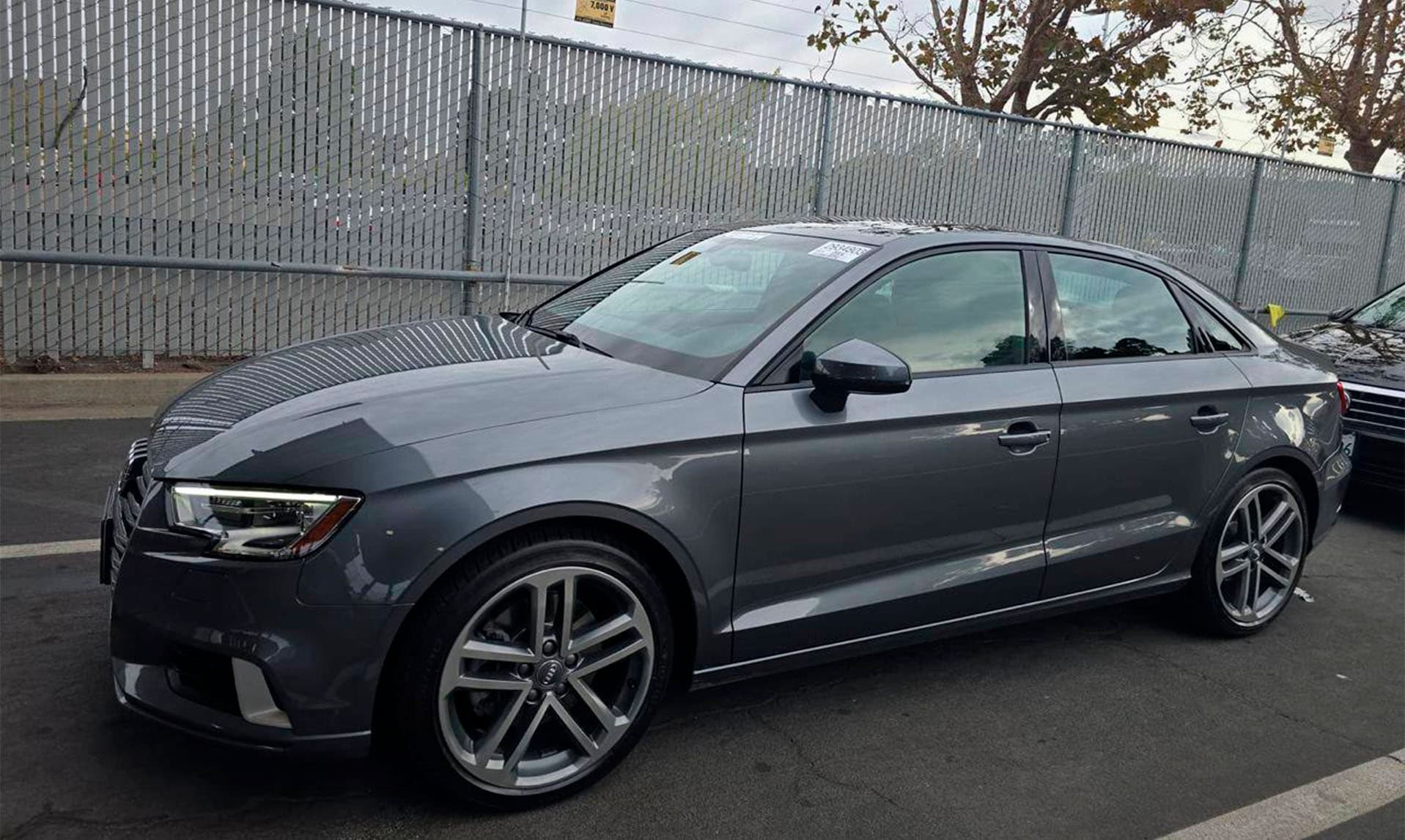 Audi A3 Sedan Premium - фото 2