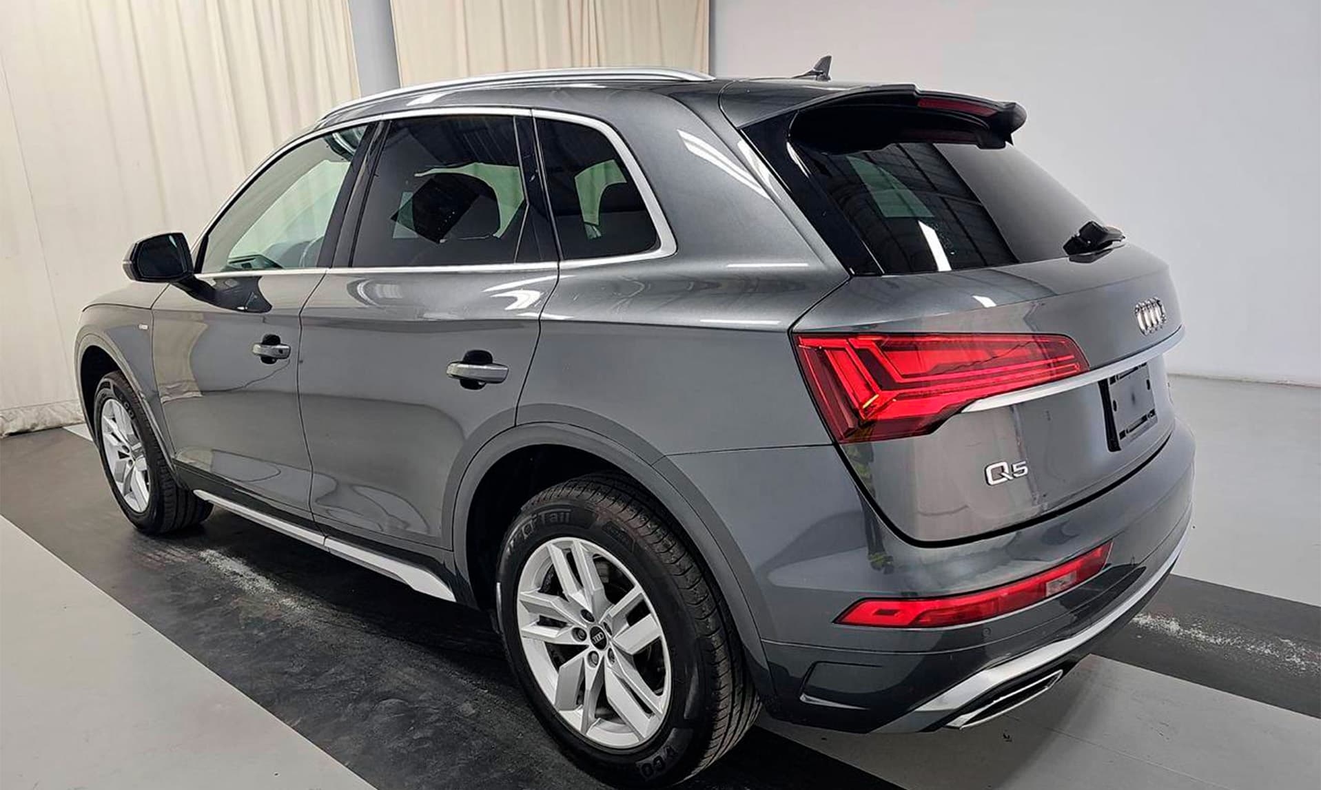 Audi Q5 S line Premium - фото 4
