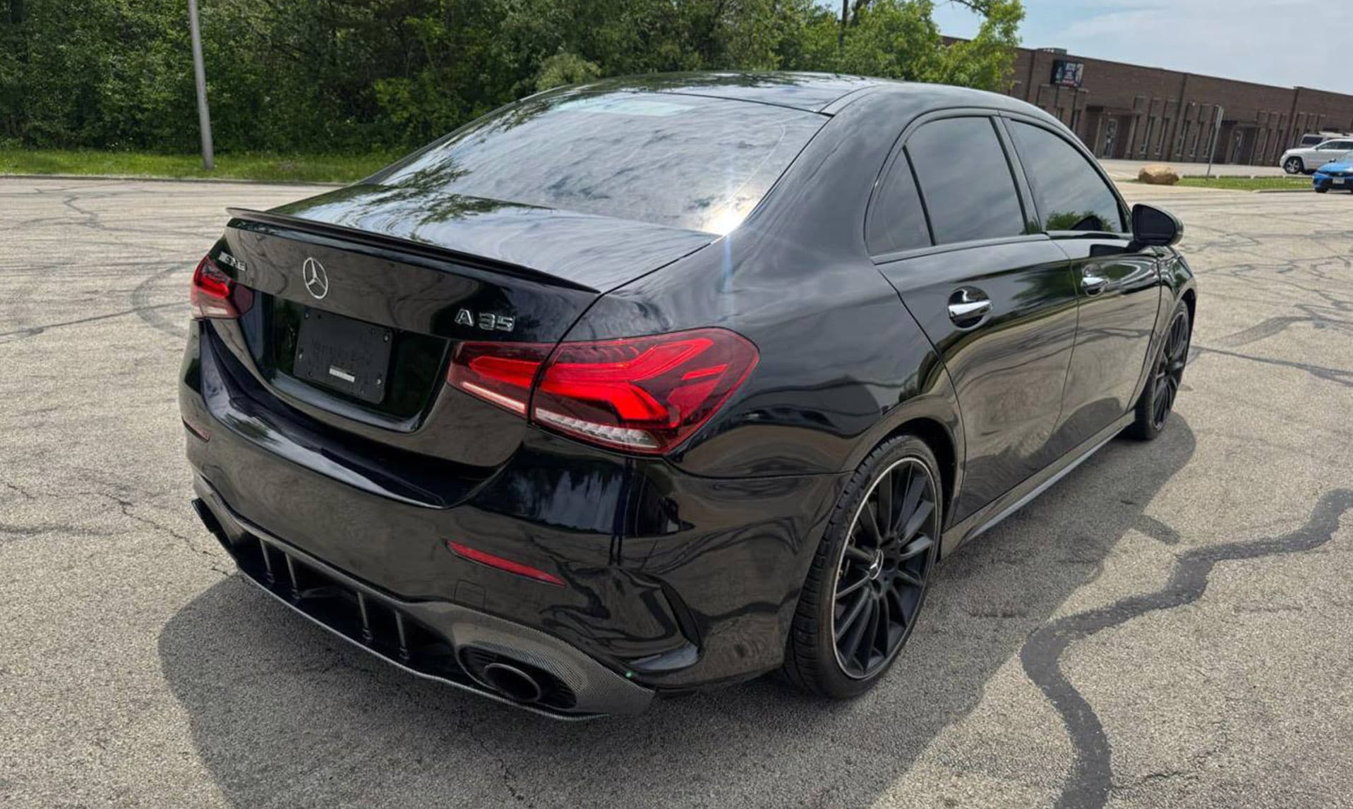 Mercedes-Benz A 35 AMG - фото 3