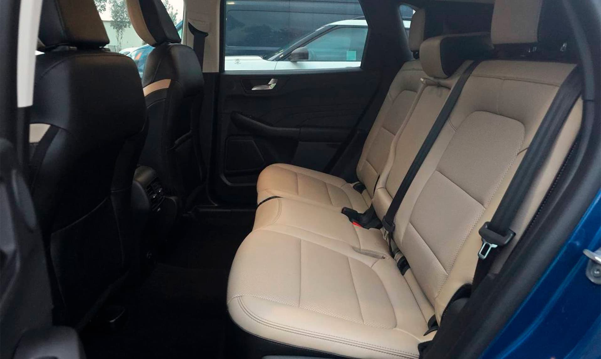 Ford Escape Hybrid SEL - фото 9